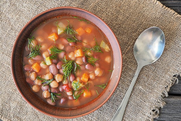 Yüzillik yubileyləri yaşayanlardan götürülmüş qədim şorba -
