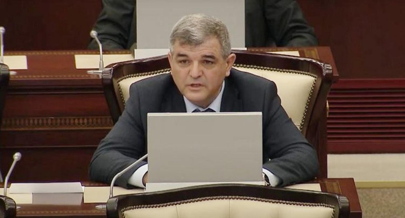 Bu şəxslərin işdən 1 saat tez çıxması