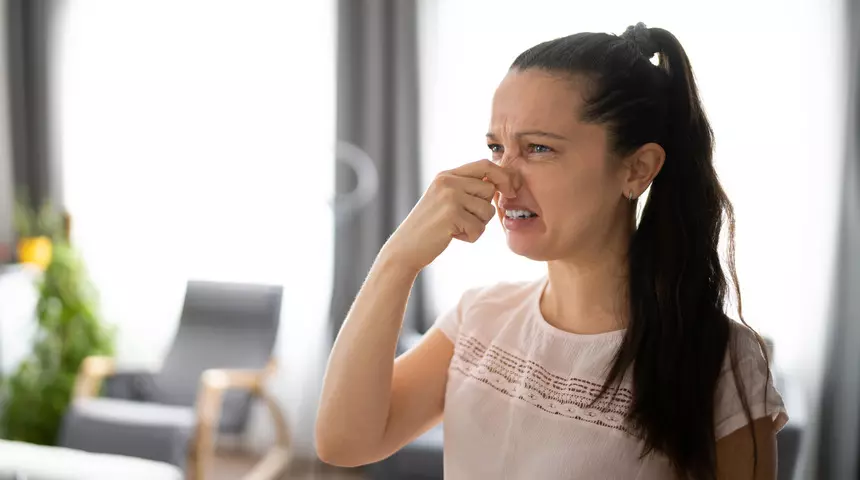 Qeyri-adi qoxu ciddi xəstəliyin