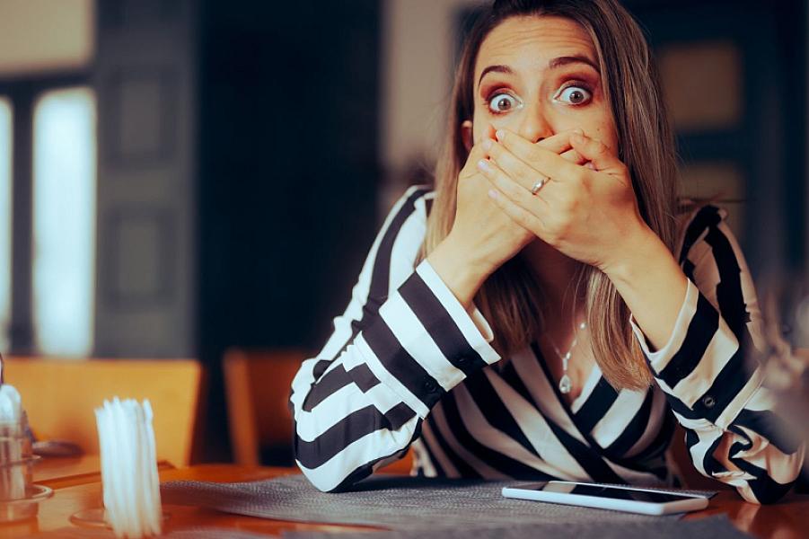 Həkim tez-tez hıçqırıqların arxasındakı