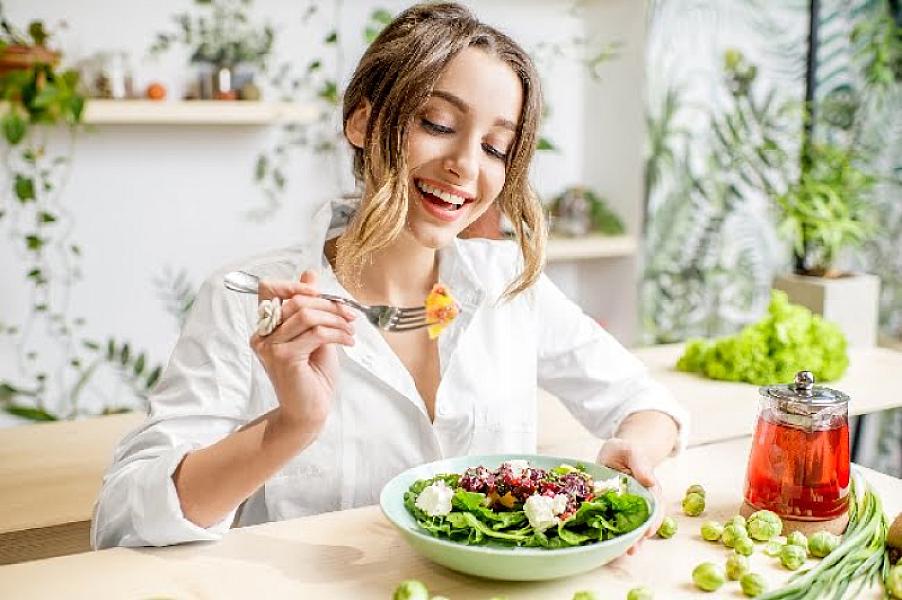 Bu qidaları yeyənlər özlərini daha xoşbəxt hiss edir –