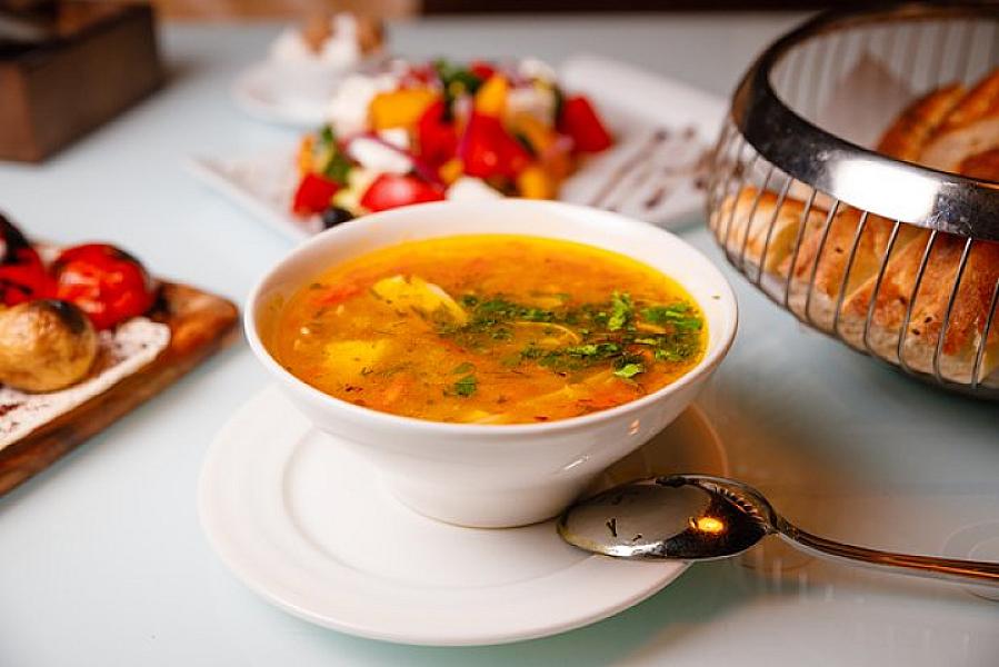 Hansı şorbalar zərərlidir? Həkim təhlükəli