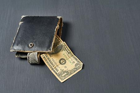 29 il əvvəl itirilən pul kisəsi