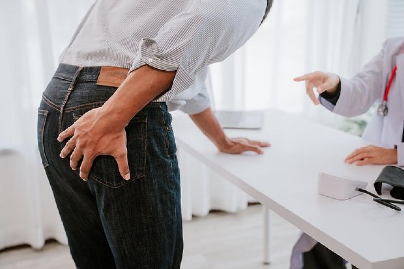 Həkim hemoroidin xalq müalicəsi ilə müalicəsinin təhlükəli nəticələri barədə