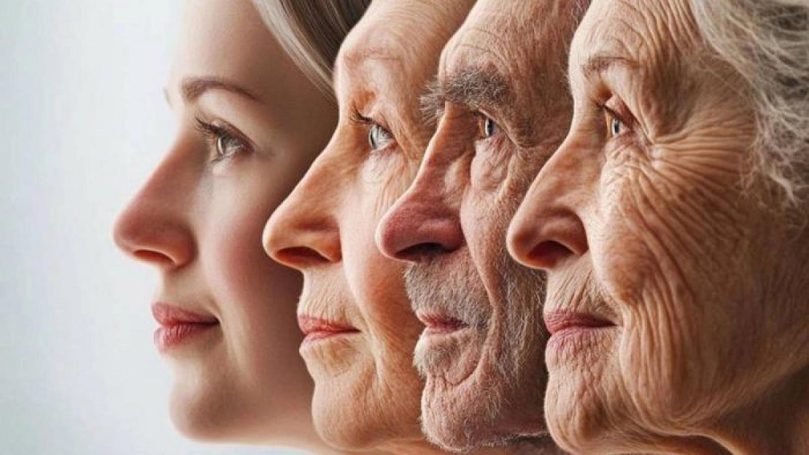 Diyetoloq bədənin 25 yaşdan sonra niyə