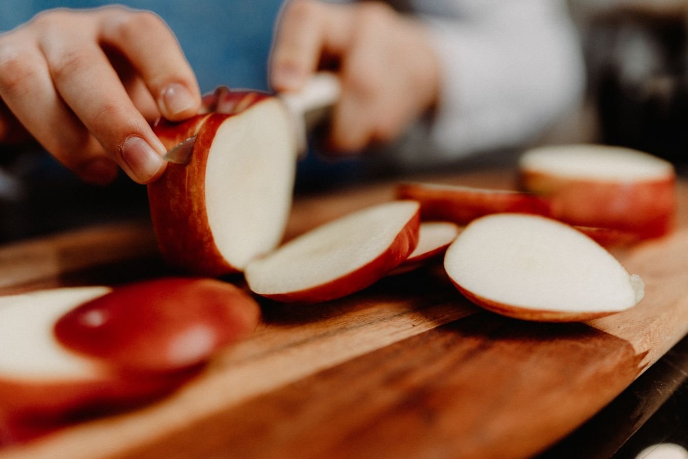 Həddindən artıq alma yeməyin