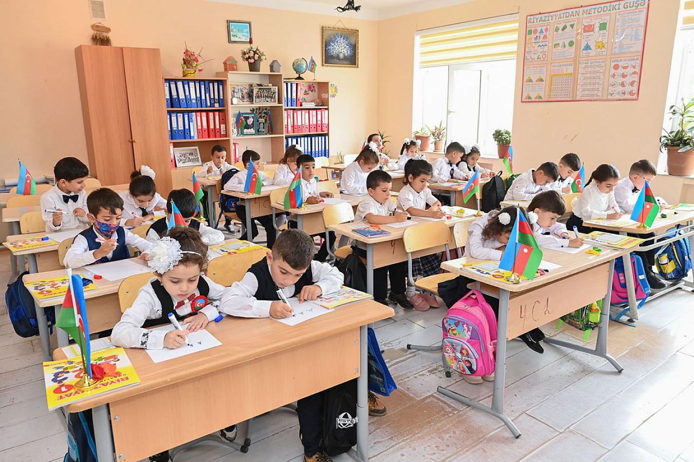 Bu gündən uşaqların I sinfə