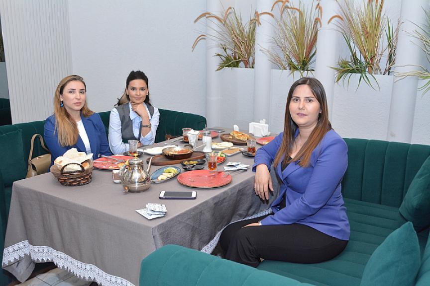 “Peşəkarların Ahəngi” adlı həkim və psixoloqların - 6