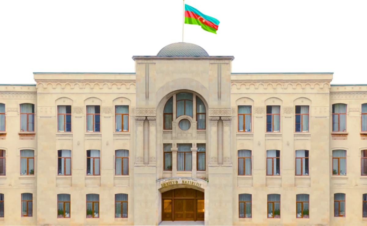 Səhiyyə Nazirliyi lisenziyasız fəaliyyət göstərən kosmetoloqla bağlı