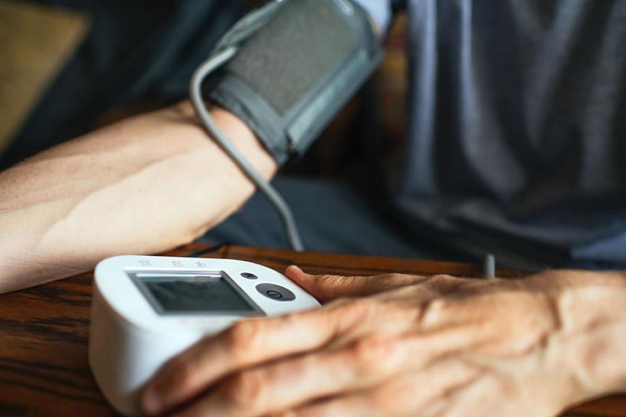 Kardioloq yüksək təzyiqin qeyri-aşkar səbəblərini