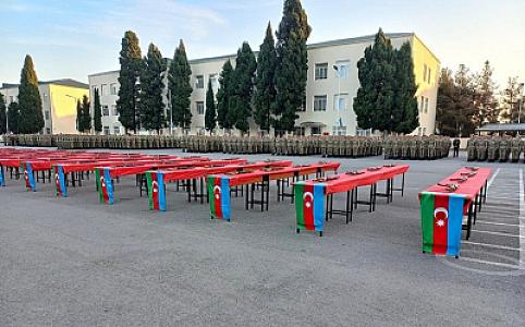 Azərbaycan Ordusunda andiçmə mərasimləri virusa yoluxmaya görə