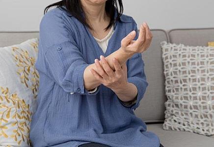 Əl və ayaqlarınızda uyuşma hiss edirsinizsə, diqqətli olun -