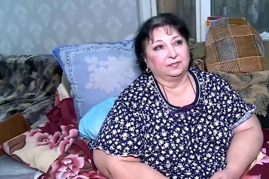 Azərbaycanda çəkisi 400 kiloqram olan qadın: Fil xəstəliyindən əziyyət çəkir -