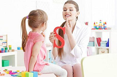 Azyaşlıların gec danışması problemə çevrilib: Loqopedlərə müraciətlər artıb