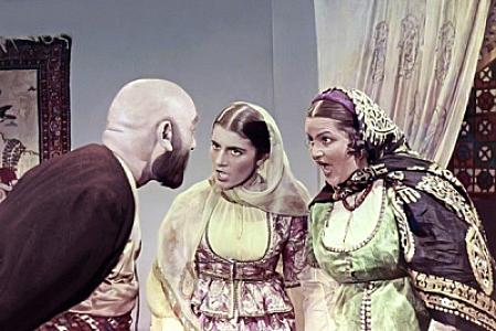 Qocaya gedən quyruq  yeyər?