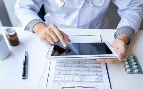 Vətəndaşlara özəl tibb müəssisələrini elektron qaydada