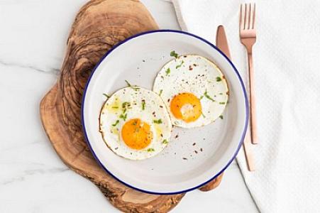 Bişmiş yumurta ilə bu 5 qidanı