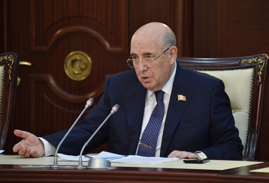 Əhliman Əmiraslanov: Nəzarət tədbirləri saxta dərman satışının qarşısını alacaq
