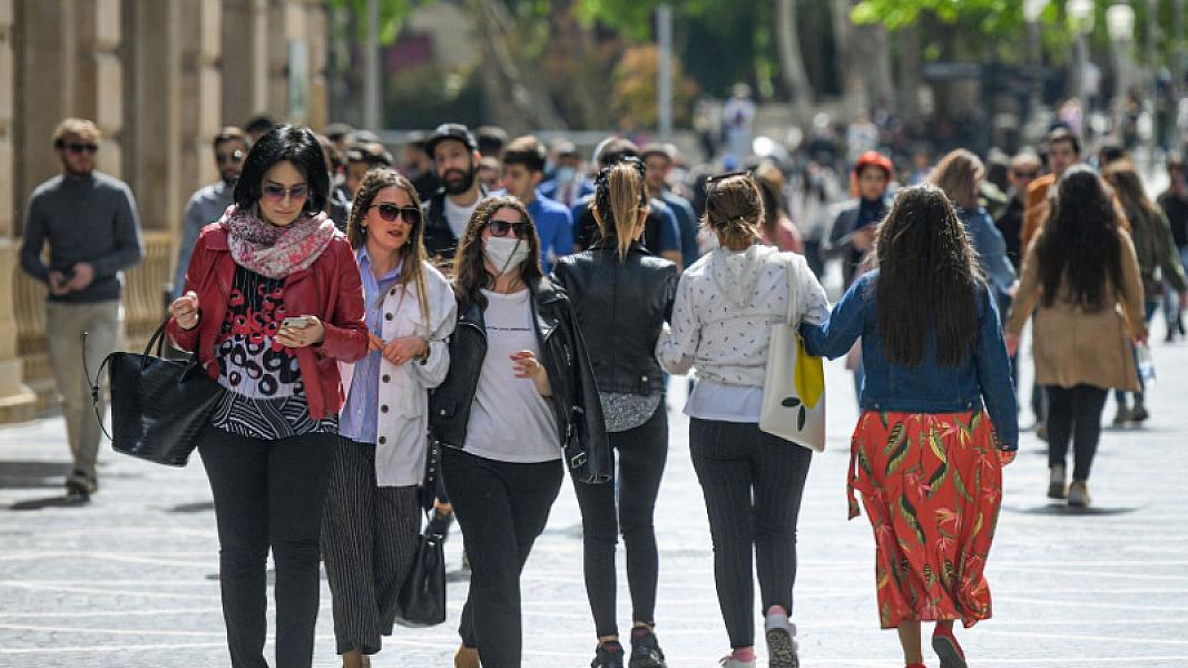 "Şəhərin bəlkə də yarısı xəstədir..." - Necə edək ki, xəstələnməyək?