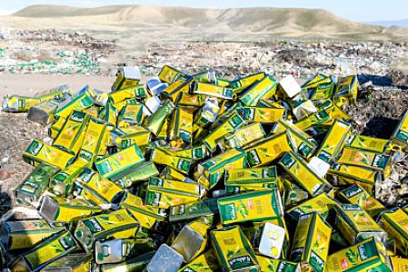 ​​​​​​​Naxçıvanda mənşəyi bilinməyən saxta zeytun yağları dövriyyədən çıxarılıb