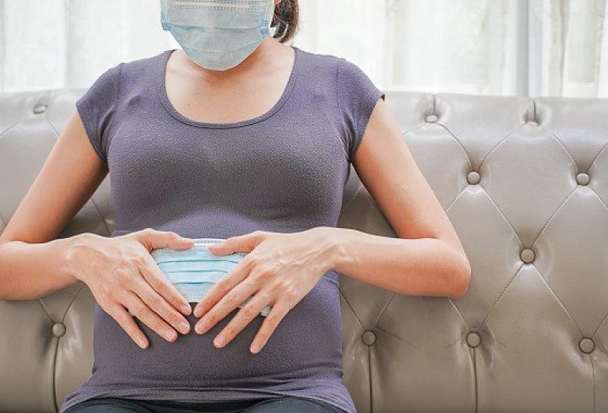 Alimlər ilk dəfə anadan dölün koronavirusa yoluxma hallarını təsdiqləyiblər