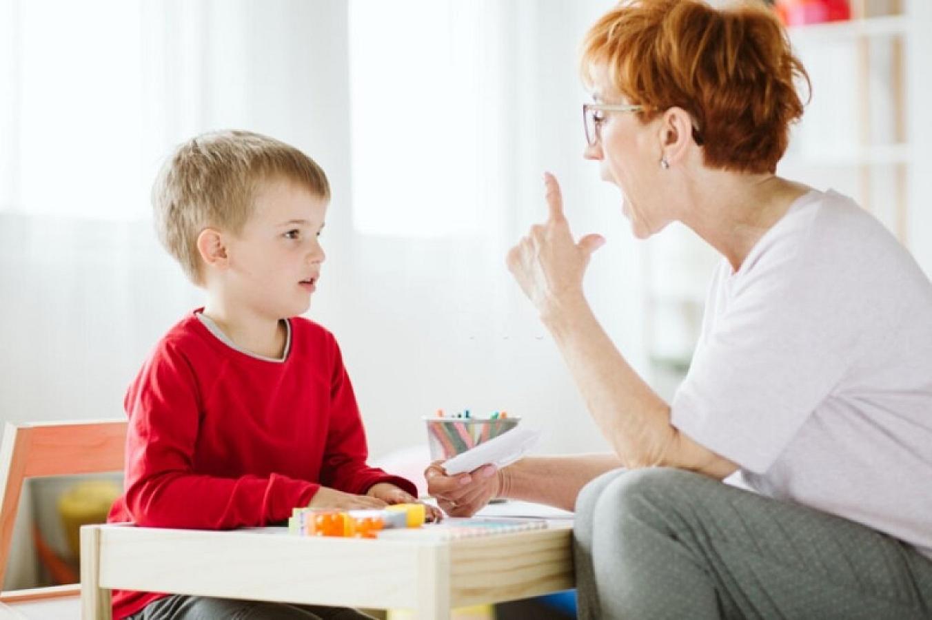 2 aprel Dünya Autizm Maarifləndirmə günüdür