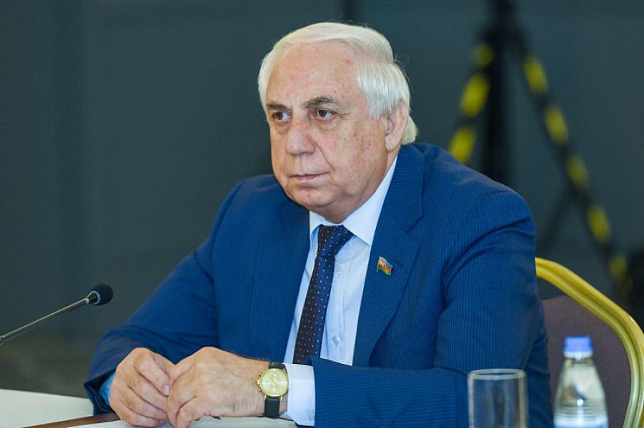 Hadı Rəcəbli vəfat etdi