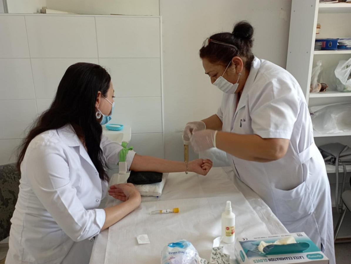 Azərbaycanda COVID-19 və qripə qarşı vaksinasiyanın səmərəliliyinin dəyərləndirilməsi üzrə aparılan tədqiqat yekunlaşıb