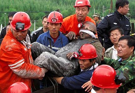 27 il yerin altında qalan şaxtaçı sağ çıxarılıb,