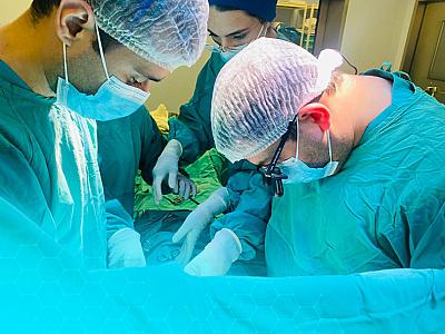 Yeni Klinikada daha bir İLK: Eyni anda