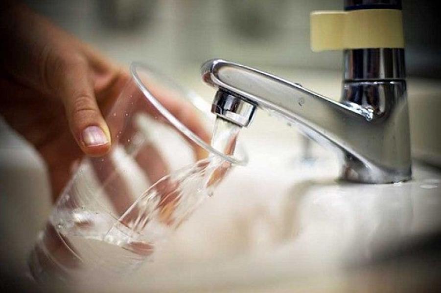 Hansı su daha sağlamdır?