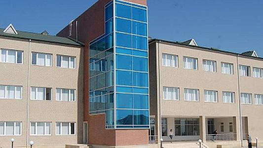 Tovuz xəstəxanasının qapısını