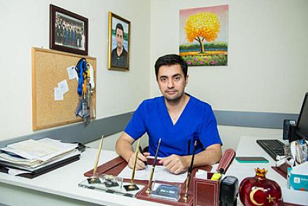 Azərbaycanda baş həkim işdən çıxdı