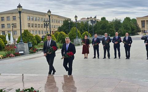 Səhiyyə naziri Teymur Musayev Naxçıvana səfər edib