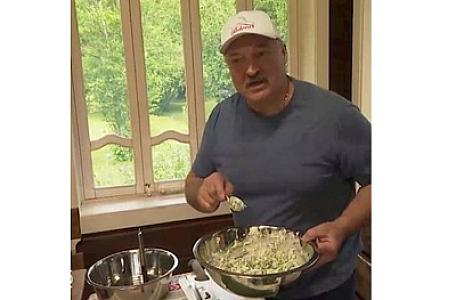 Lukaşenkonun Putinə verdiyi “Cavanlıq” salatının faydaları