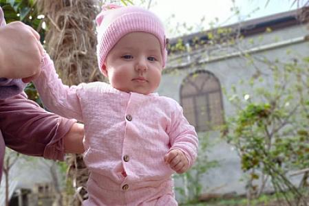 Xəstəliyinə görə atası atıb: