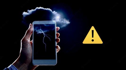 İldırım vurmasının səbəbi telefonlardır