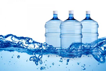 20 litrlik su qablarında gizlənən