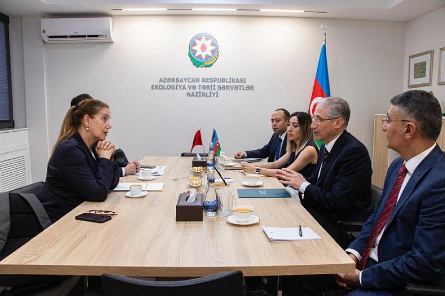 Albaniya Respublikasının ətraf mühit və turizm naziri ilə görüş keçirilib