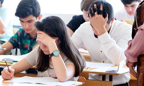 Psixiatr: “Valideynləri imtahan verən uşaqlardan gözləntilərini onların potensialına uyğun tutmalıdırlar”