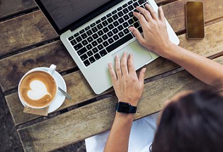 Tədqiqat: Qəhvə içmək hərəkətsizliklə bağlı ölüm riskini azalda bilər