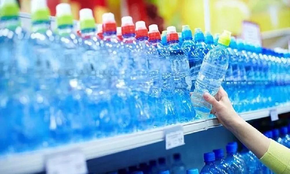 Plastik qablardakı suyun ziyanı -