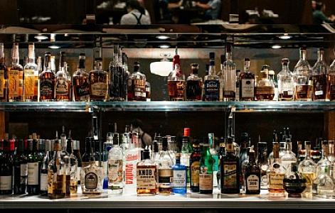 Enerji içkilərini spirtlə qarışdırmaq