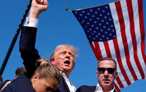 Tramp mitinq zamanı güllələndi -