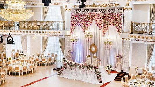 Bakıdakı bəzi şadlıq saraylarında toyların keçirilməsi