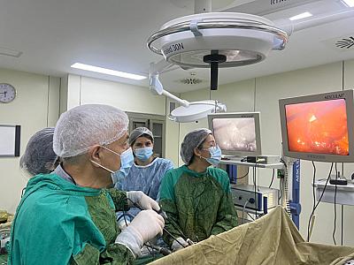 Qazaxda ilk dəfə laporoskopik əməliyyat