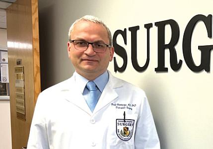 “Donuzun orqanları insanlara köçürülmək üçün daha uyğundur” - Xaricdə çalışan azərbaycanlı həkim