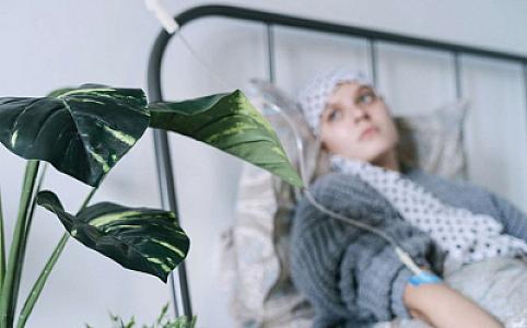 Hansı insanların digərlərindən daha tez xərçəngə tutulduğu