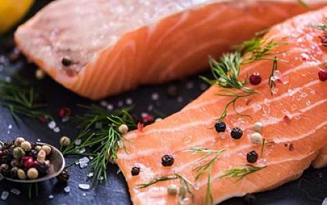 Balığın təzəliyini bu