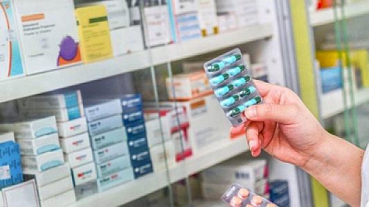 “Firma dərmanı” nə deməkdir, hamısını firmalar istehsal edir, dövlətin zavodu var?” -